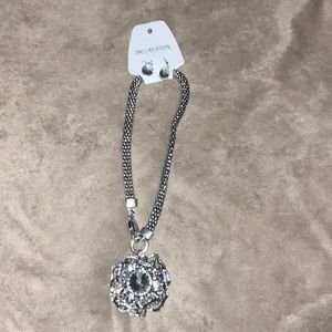 Necklace and earrings (set)